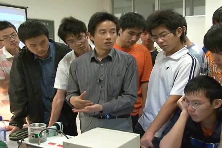 大学物理实验_华中科技大学-主讲：熊永红 46讲 百度网盘(4.72G)